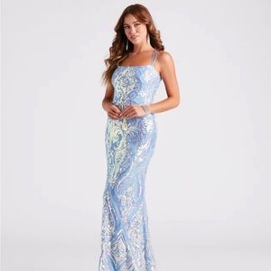 WINDSOR Periwinkle Sequined Prom Dress S